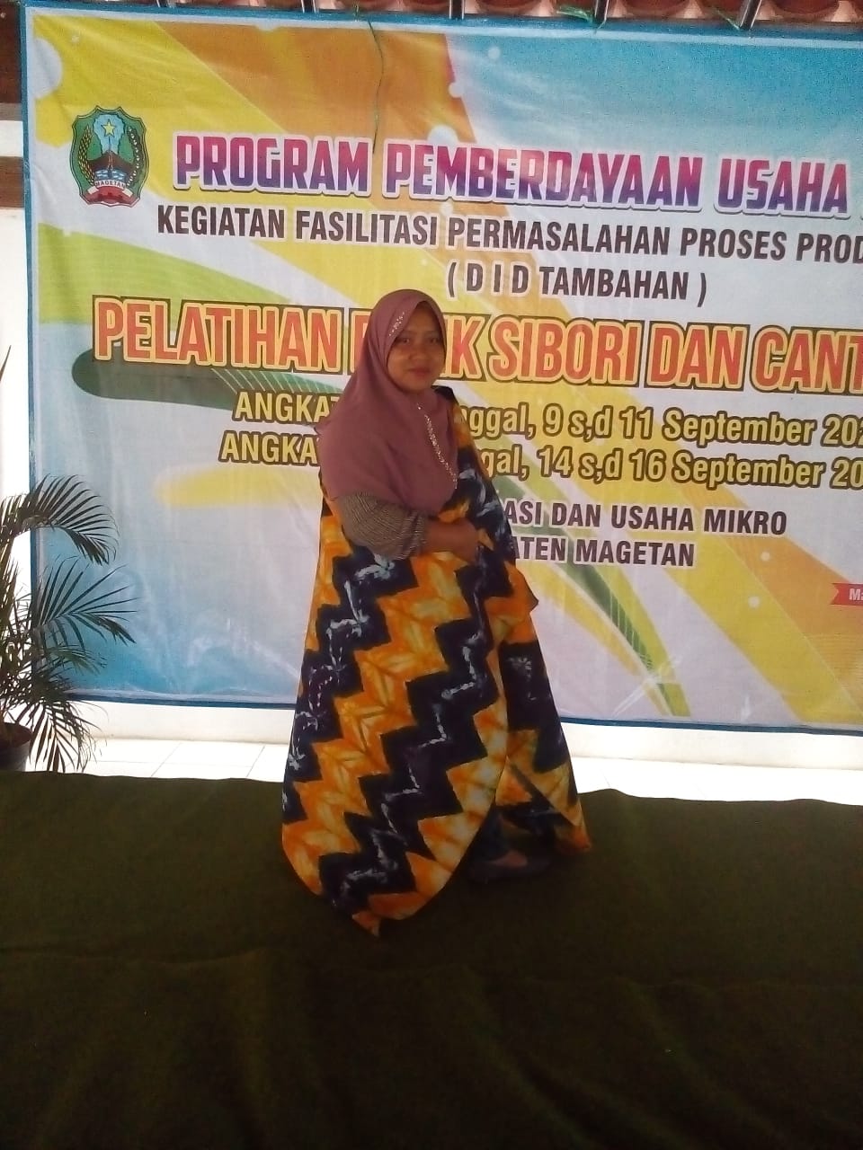 PELATIHAN MEBATIK UNTUK MASYARAKAT 